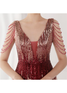 Sequined Evening Gown with Fitted Design and Pearl Fringe