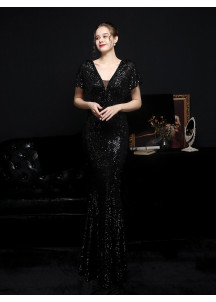 Mermaid-Neck Evening Gown with Fitted Sequined Design