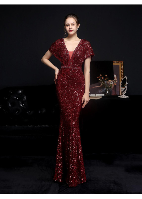 Mermaid-Neck Evening Gown with Fitted Sequined Design