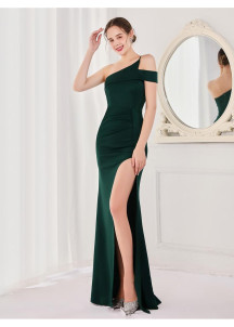 Elegant Sophistication: Asymmetrical One-Shoulder Evening Gown