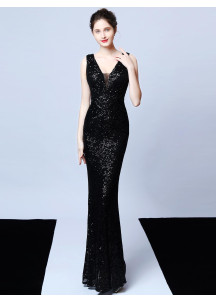 Grey Sequin Evening Gown with V-Neck and Fitted Silhouette